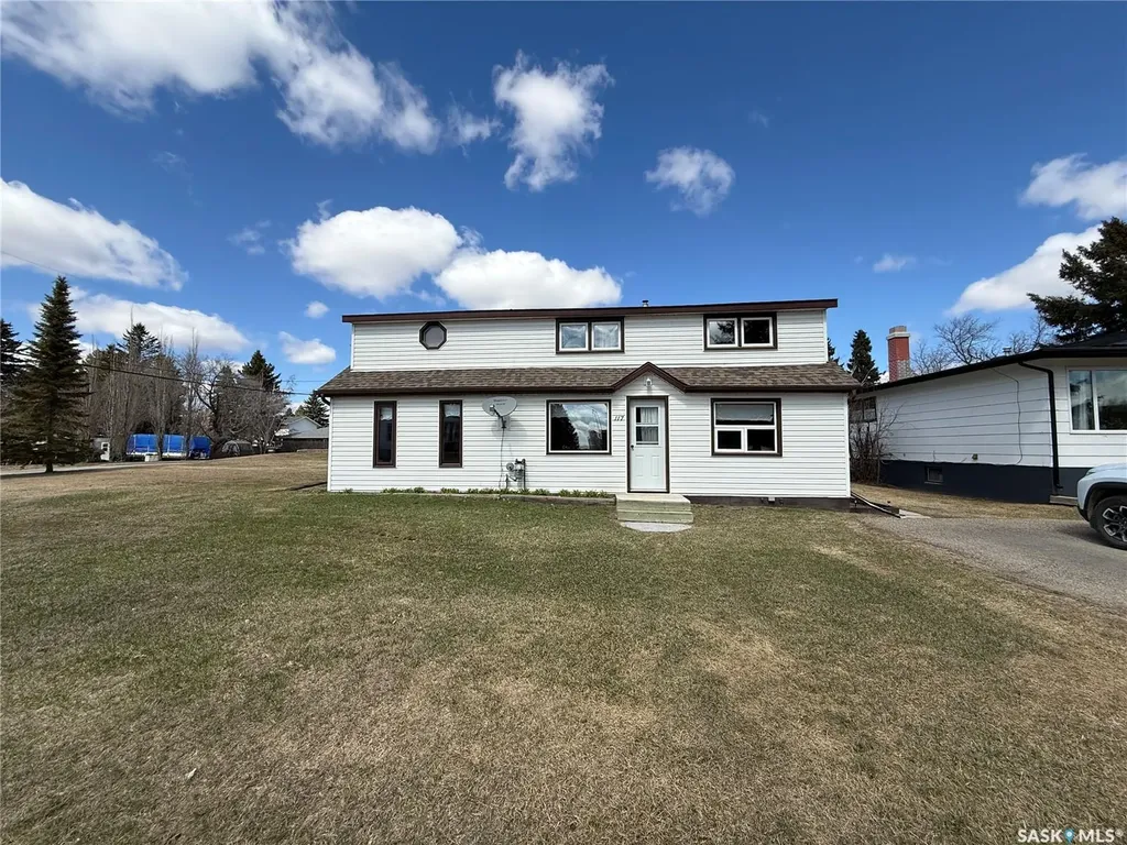 117 3rd Avenue NW Watson SK S0K 4V0