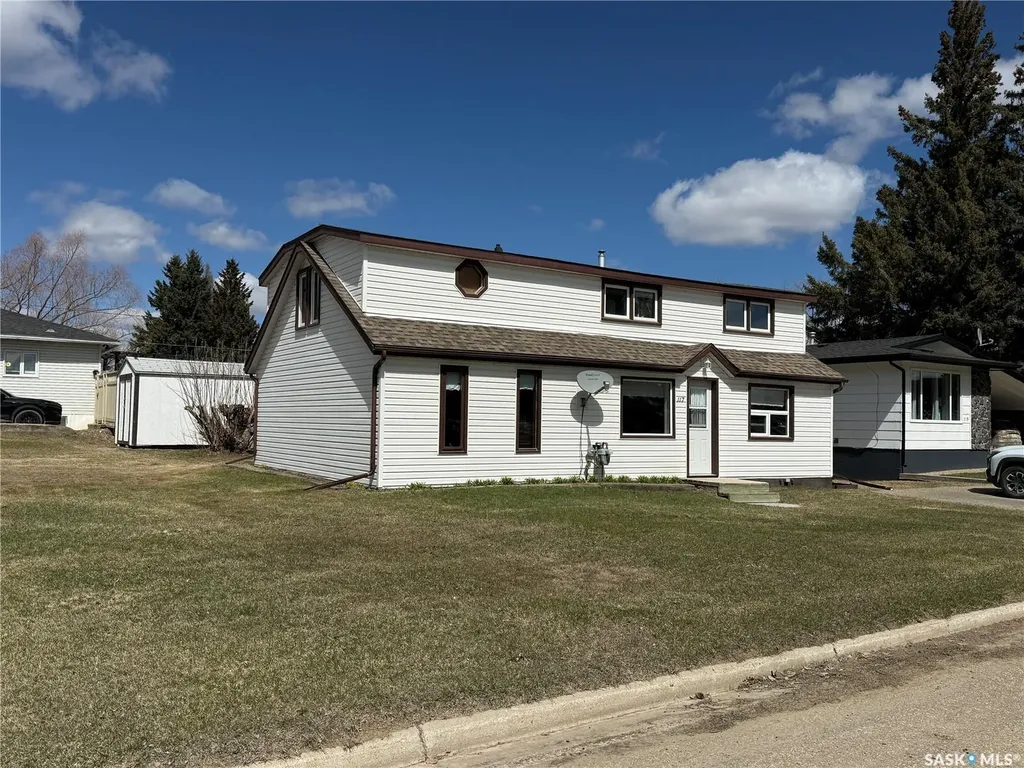 117 3rd Avenue NW Watson SK S0K 4V0