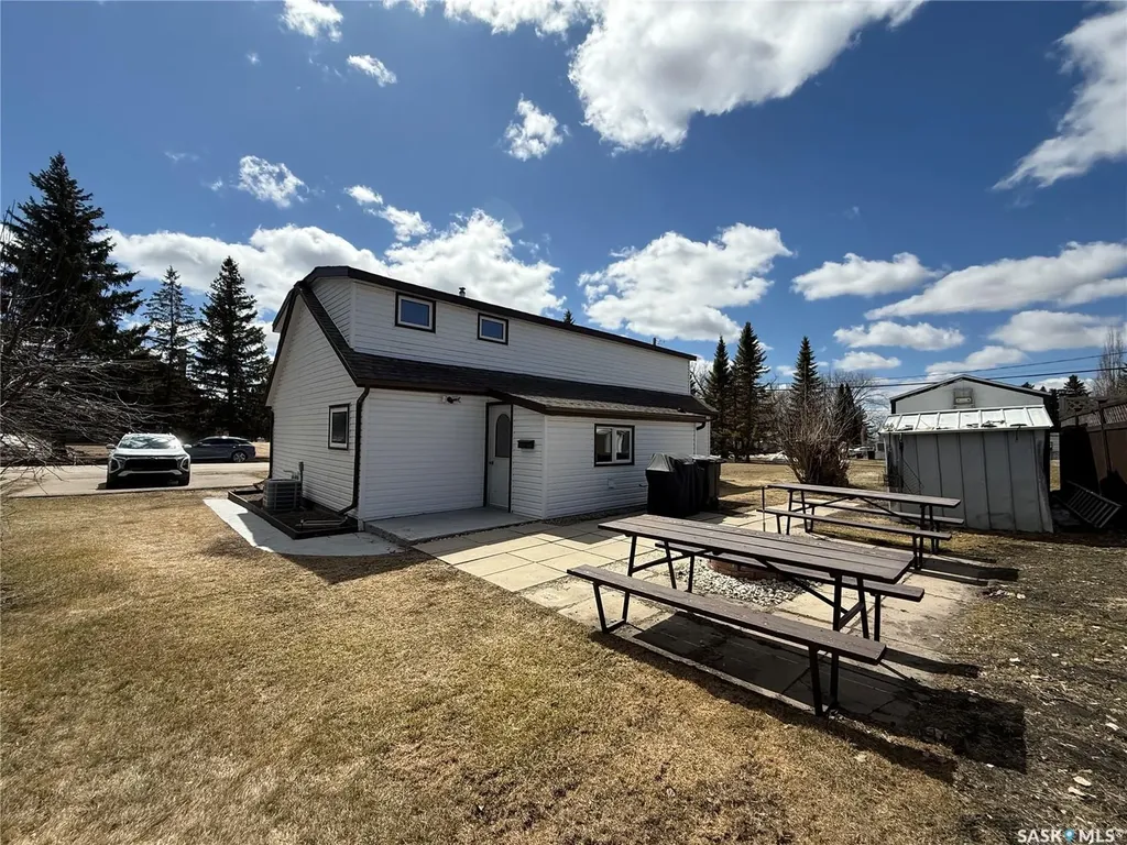 117 3rd Avenue NW Watson SK S0K 4V0
