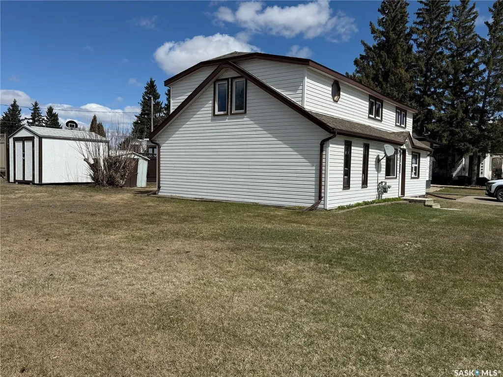 117 3rd Avenue NW Watson SK S0K 4V0