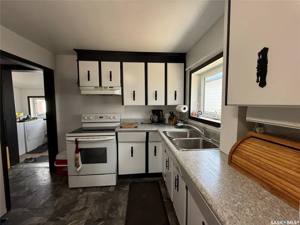 117 3rd Avenue NW Watson SK S0K 4V0