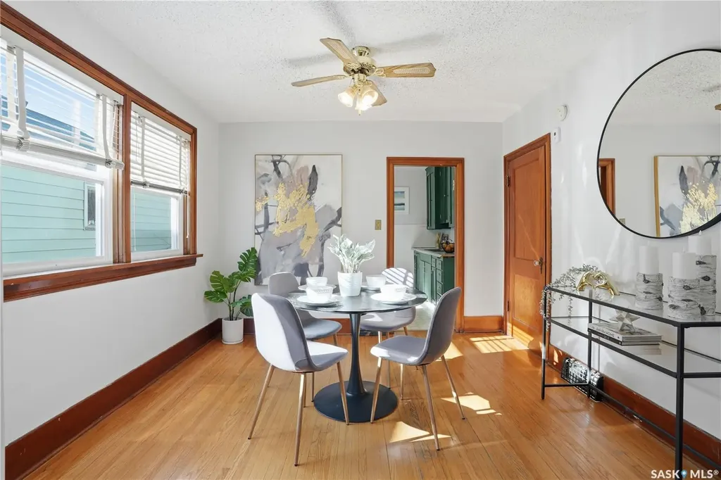 1123 Temperance Street Saskatoon SK S7N 0N7