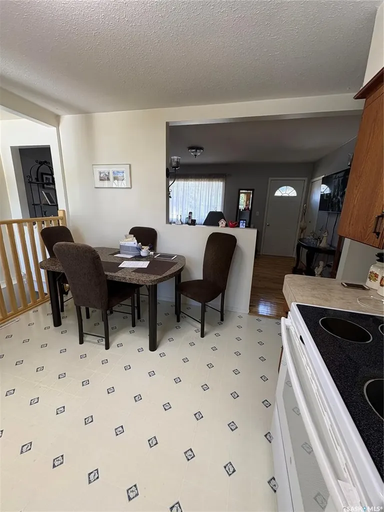 607 Hall Street Kelvington SK S0A 1W0