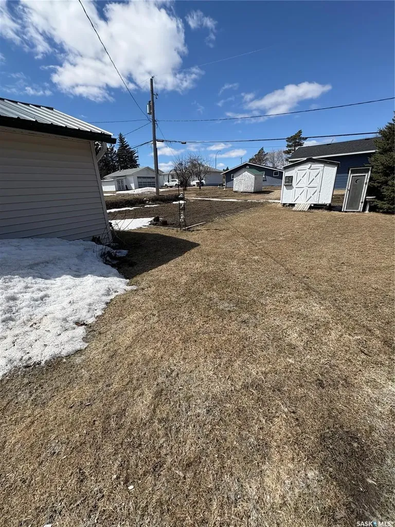 607 Hall Street Kelvington SK S0A 1W0