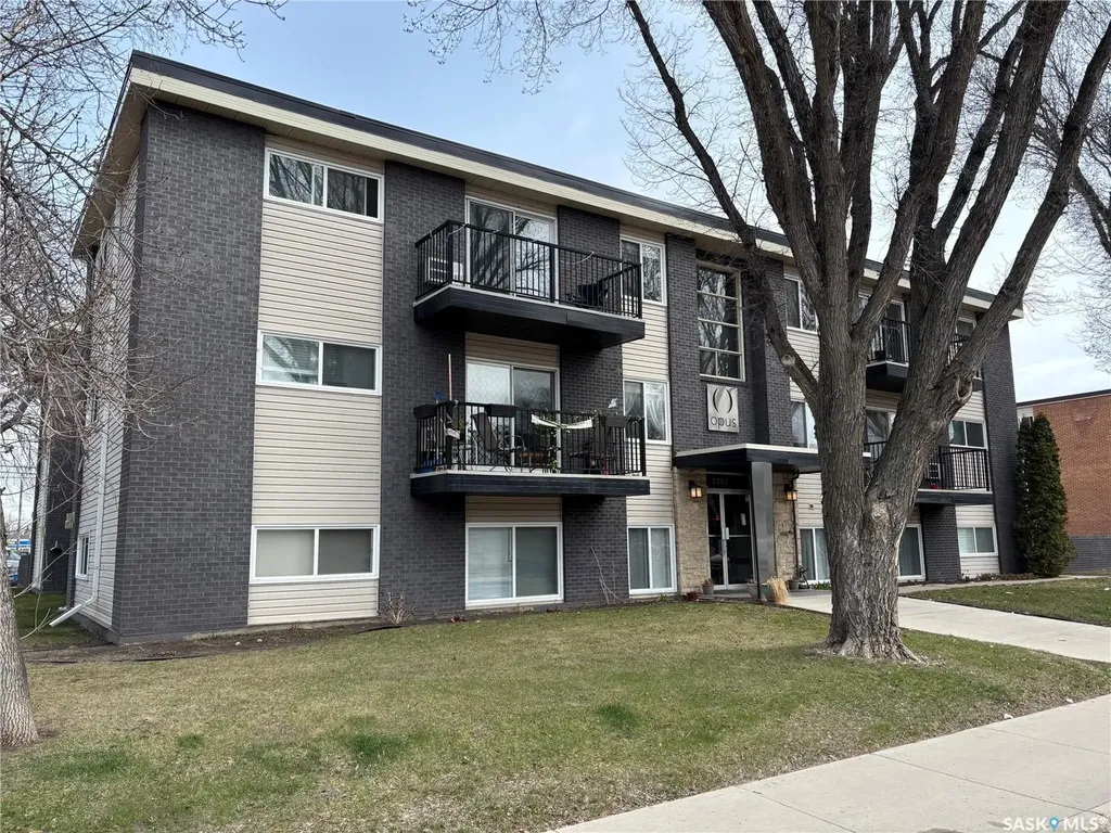 2301 7th Street E Saskatoon SK S7H 1A2