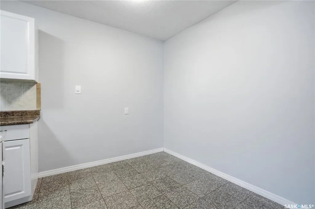 208 Saskatchewan Crescent E Saskatoon SK S7N 0K6