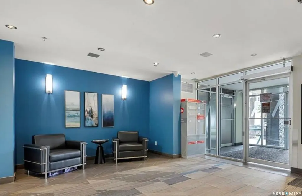 320 5th Avenue N Saskatoon SK S7K 2P5