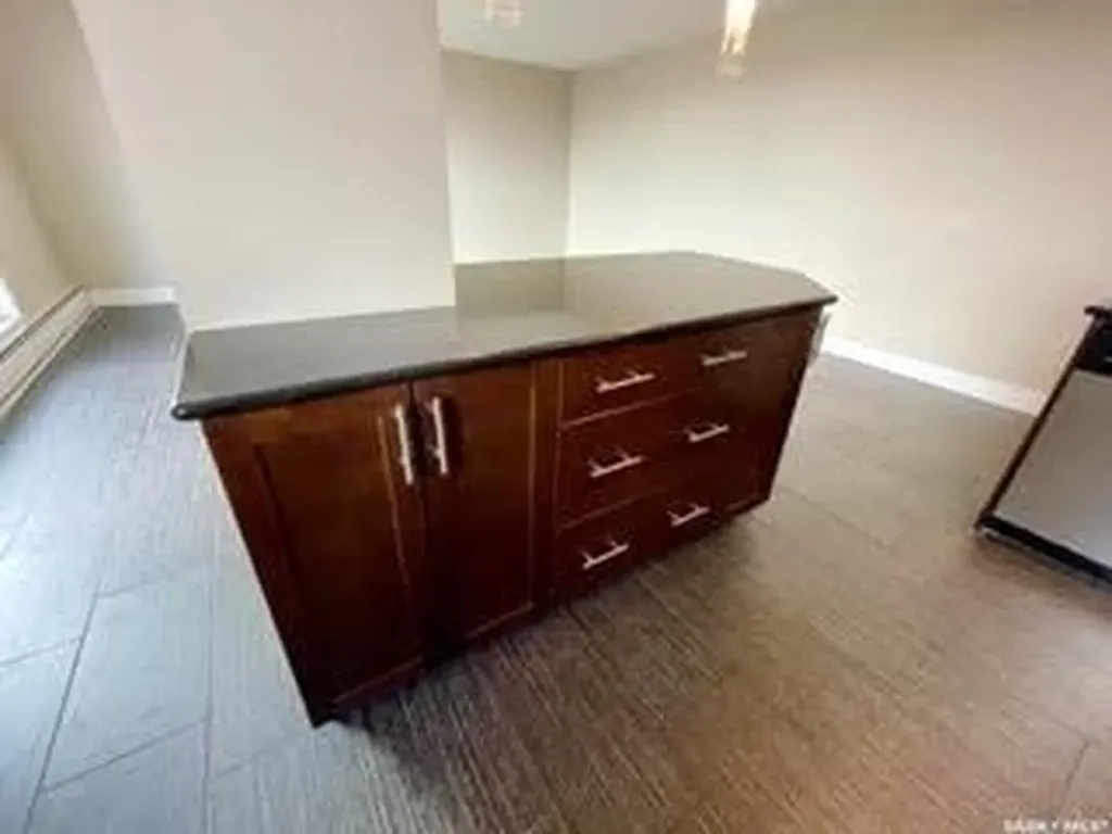 320 5th Avenue N Saskatoon SK S7K 2P5