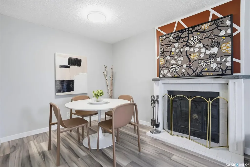 1721 E Avenue N Saskatoon SK S7L 1V3