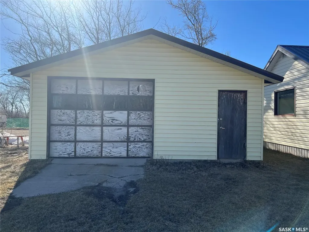 301 Gonczy Avenue Esterhazy SK S0A 0X0