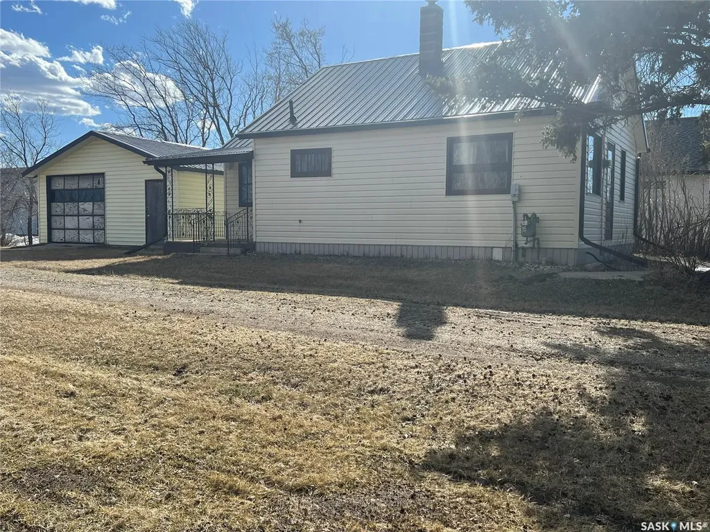 301 Gonczy Avenue Esterhazy SK S0A 0X0