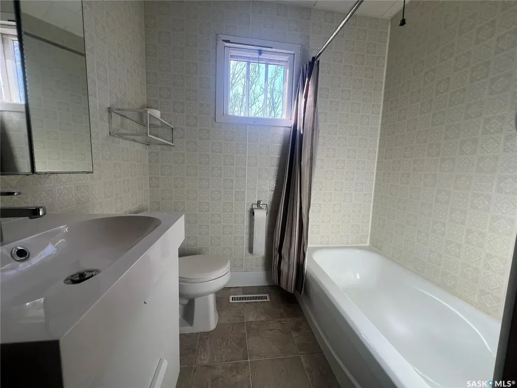 301 Gonczy Avenue Esterhazy SK S0A 0X0