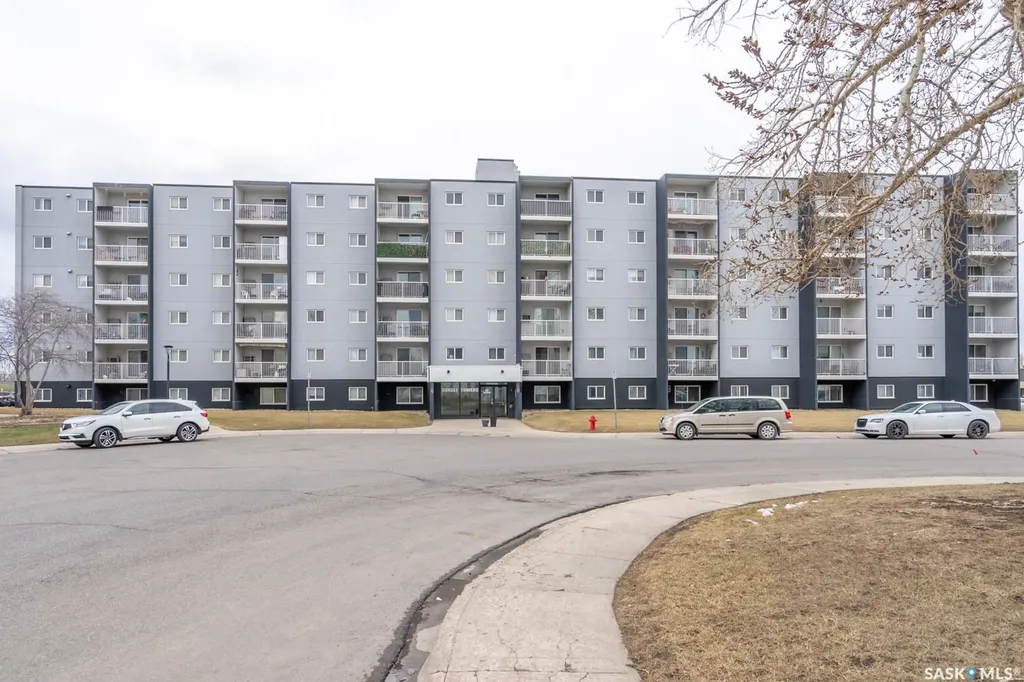 20 Kleisinger Crescent Regina SK S4R 7M3
