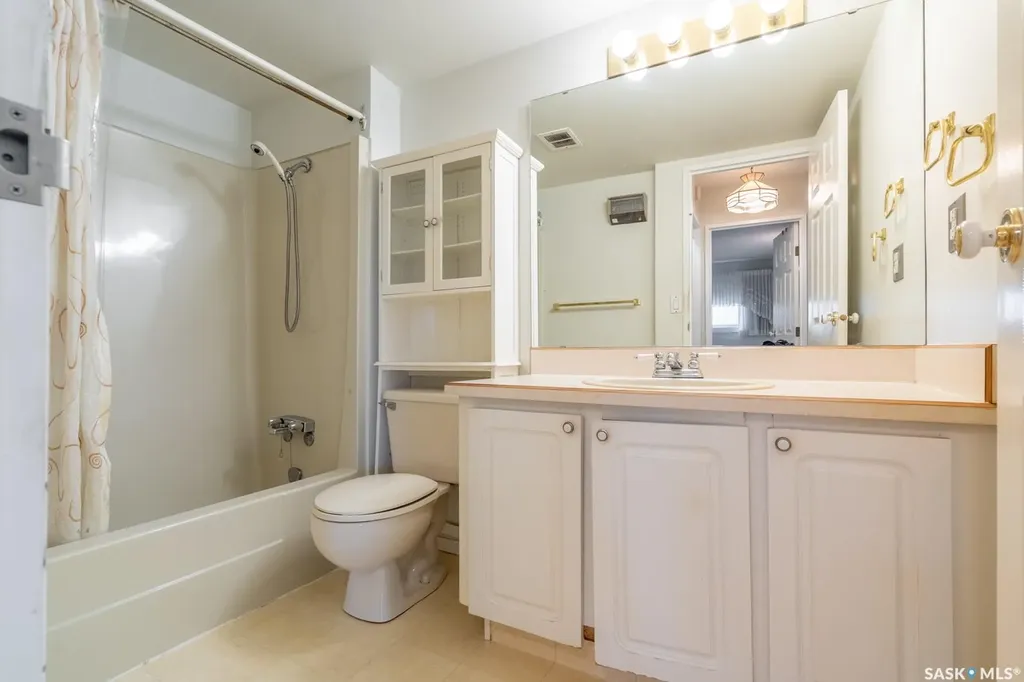 20 Kleisinger Crescent Regina SK S4R 7M3