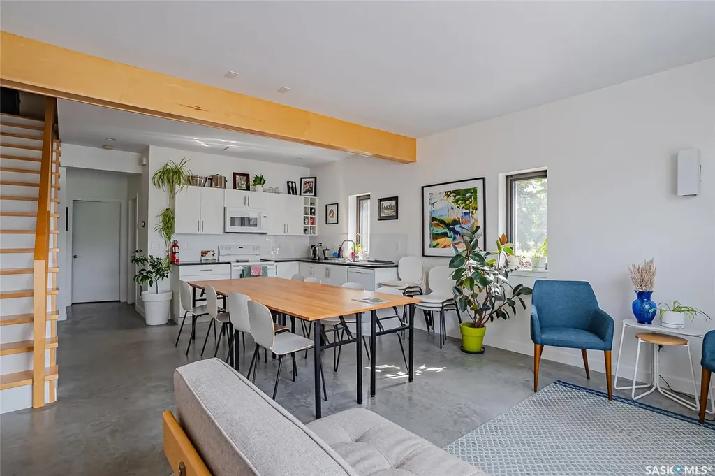 475 L Avenue S Saskatoon SK S7M 5Y6