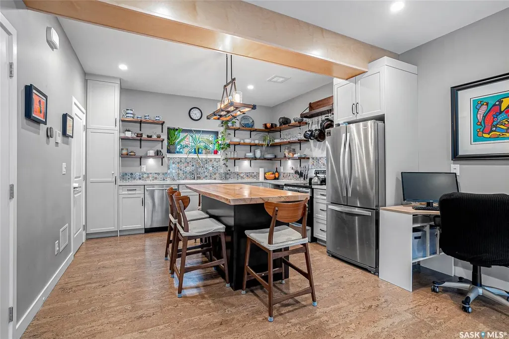 475 L Avenue S Saskatoon SK S7M 5Y6