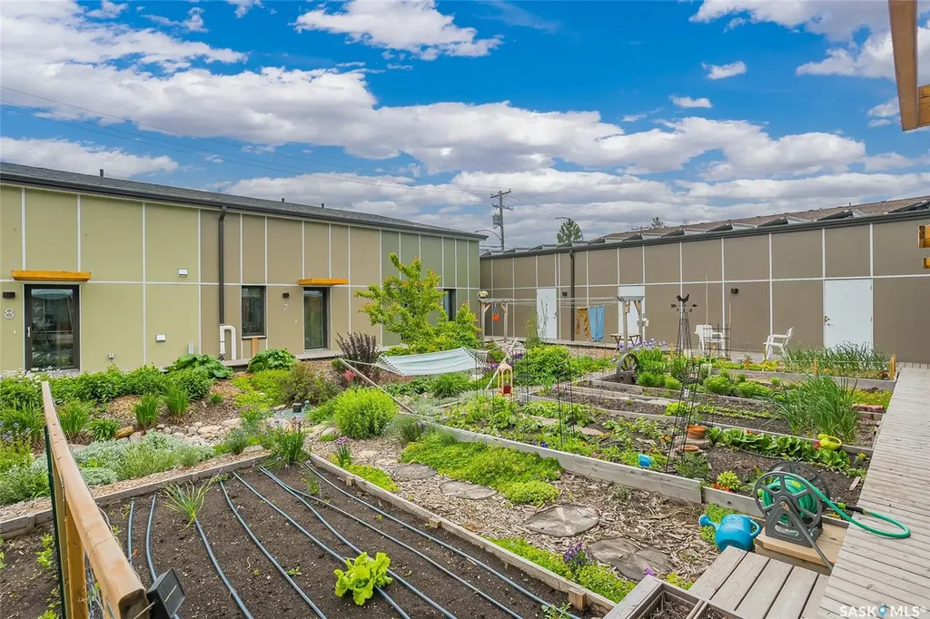 475 L Avenue S Saskatoon SK S7M 5Y6