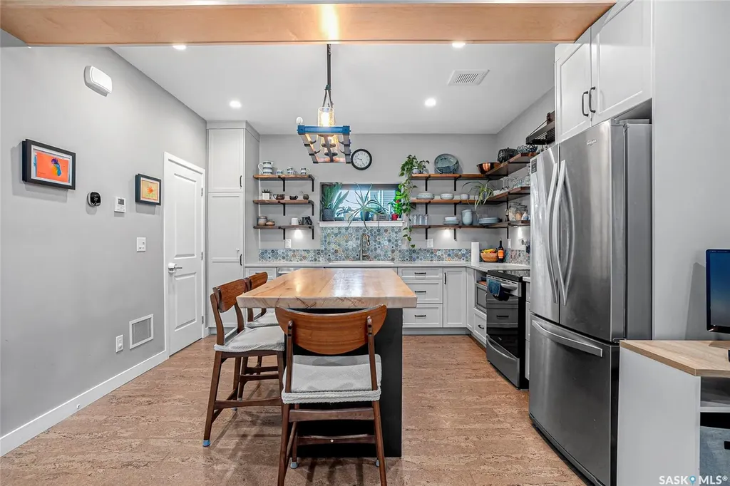 475 L Avenue S Saskatoon SK S7M 5Y6
