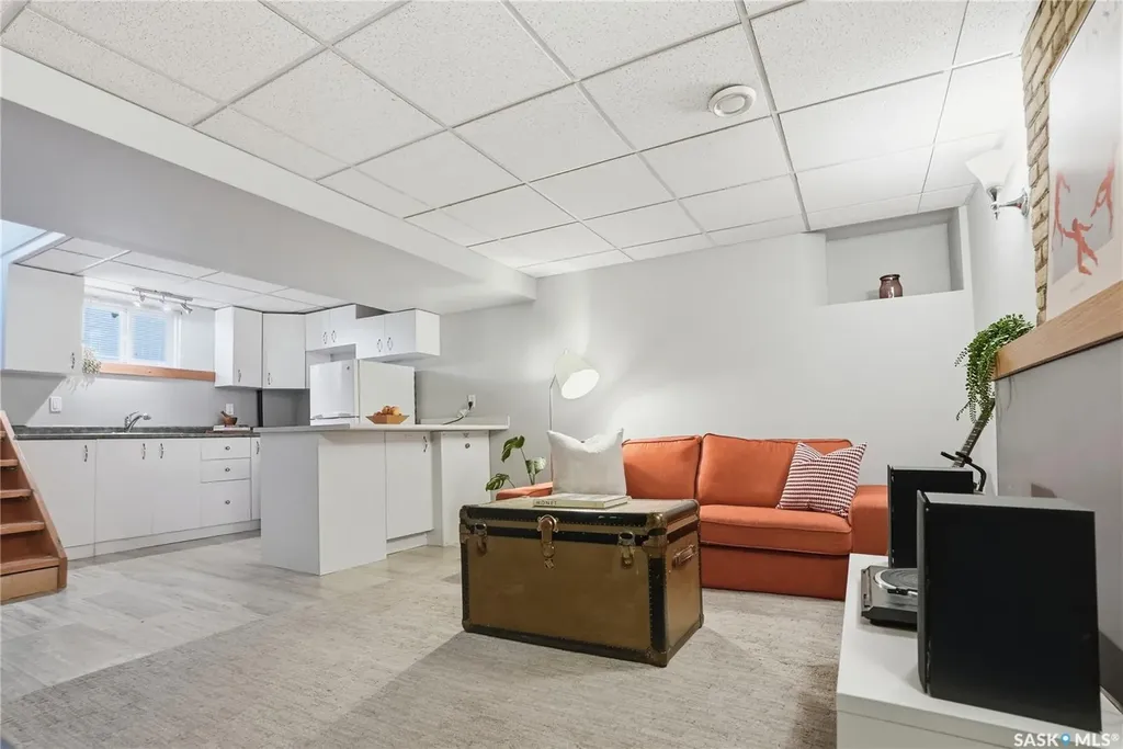 702 Queen Street Saskatoon SK S7K 0M9