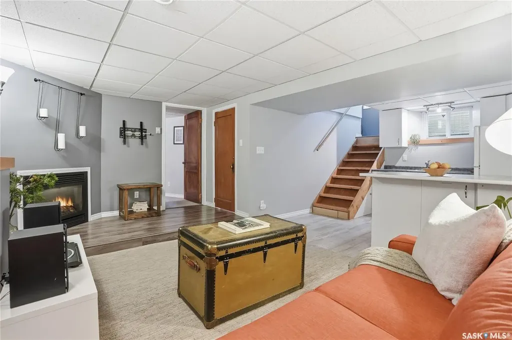 702 Queen Street Saskatoon SK S7K 0M9