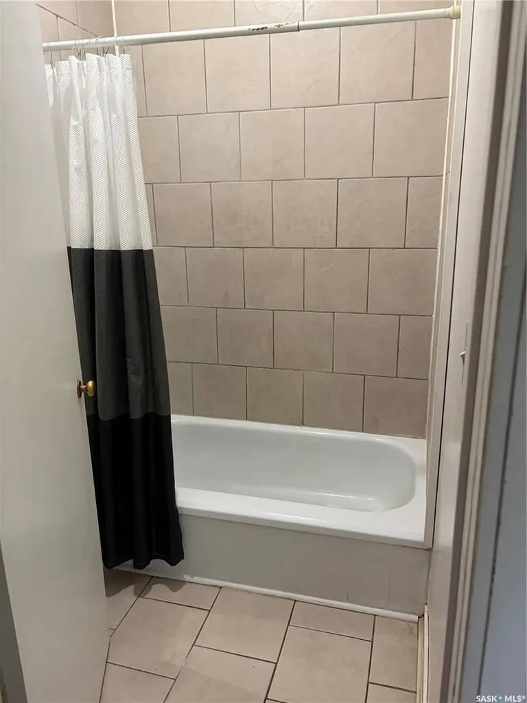 306 1st Street W Carnduff SK S0C 0S0