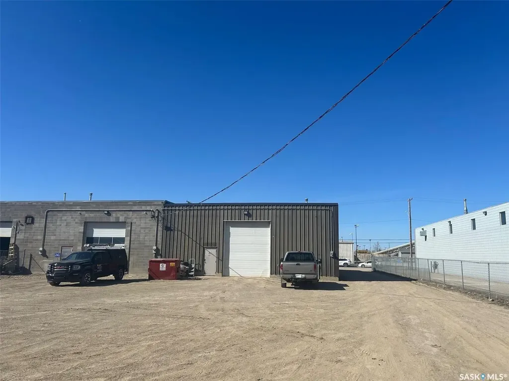 829 50th Street E Saskatoon SK S7K 3Y5