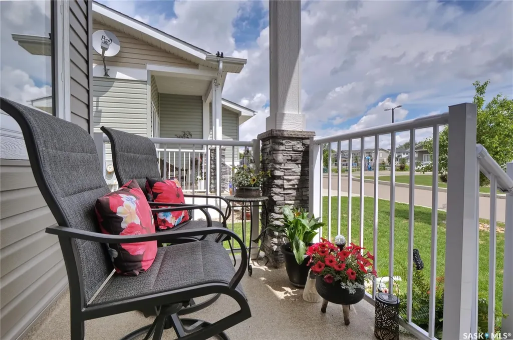 1015 Bradley Street Moose Jaw SK S6H 5Y4