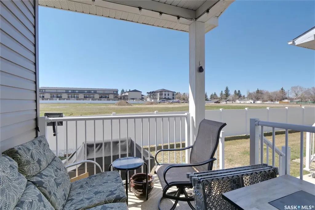 1015 Bradley Street Moose Jaw SK S6H 5Y4