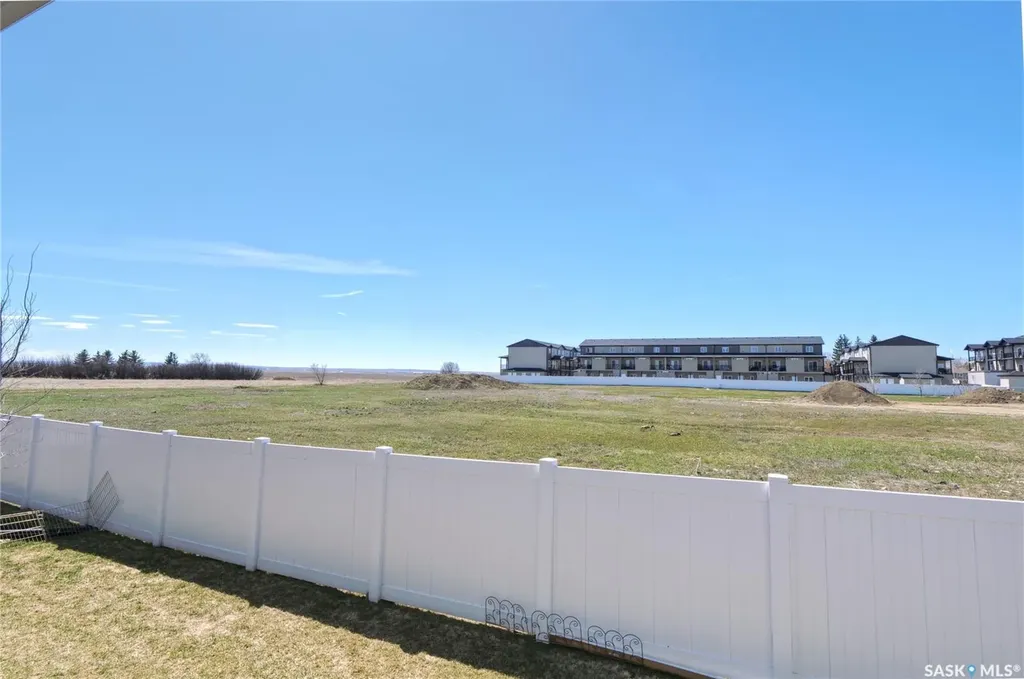 1015 Bradley Street Moose Jaw SK S6H 5Y4