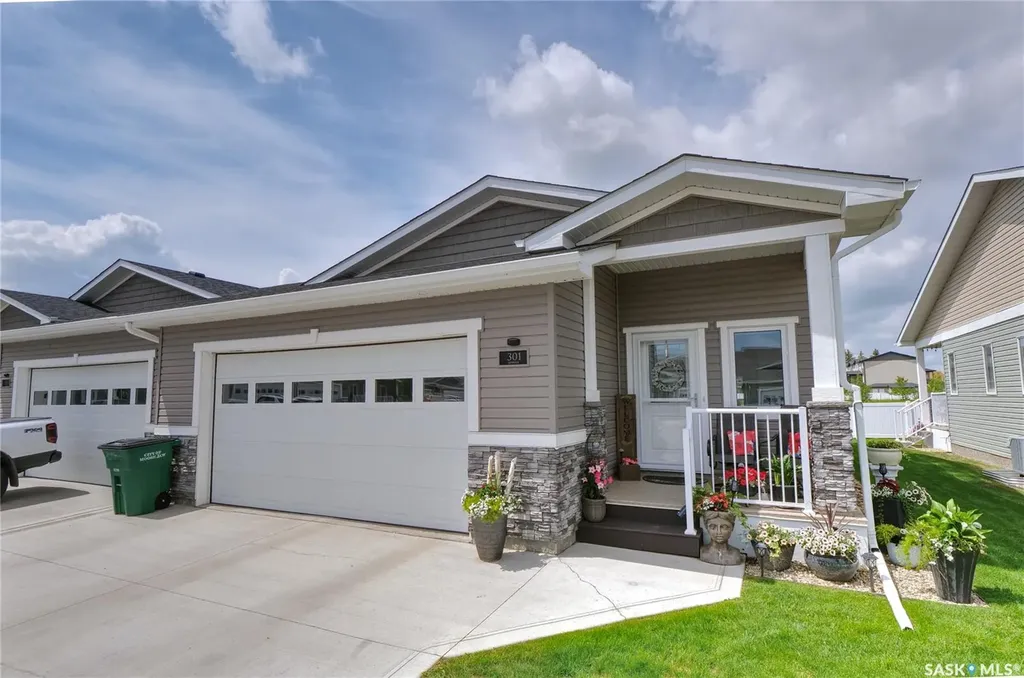 1015 Bradley Street Moose Jaw SK S6H 5Y4