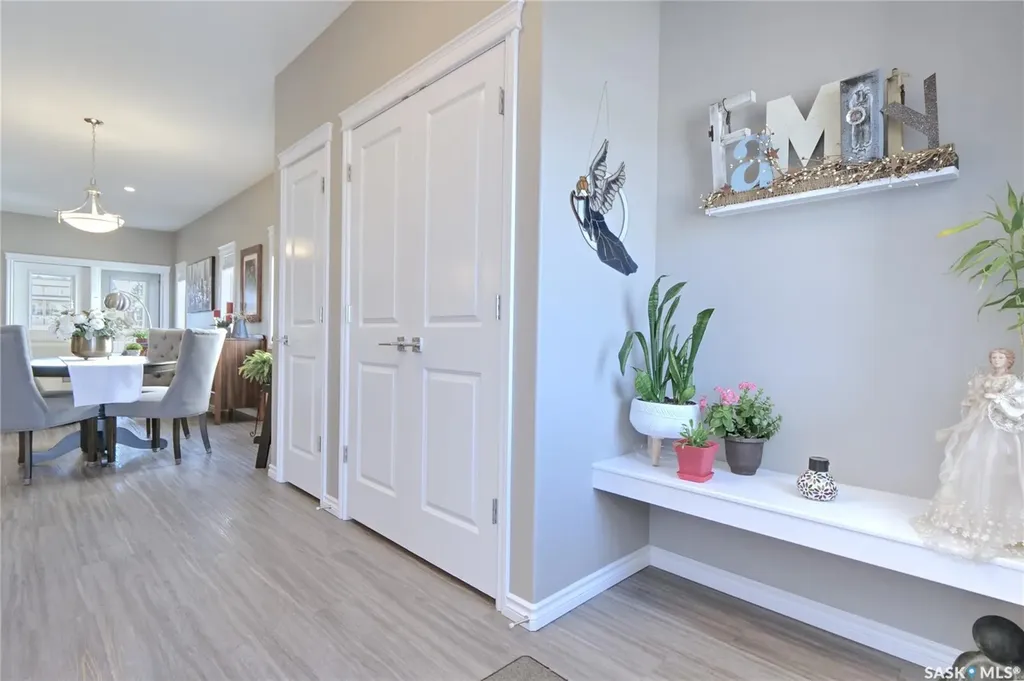 1015 Bradley Street Moose Jaw SK S6H 5Y4