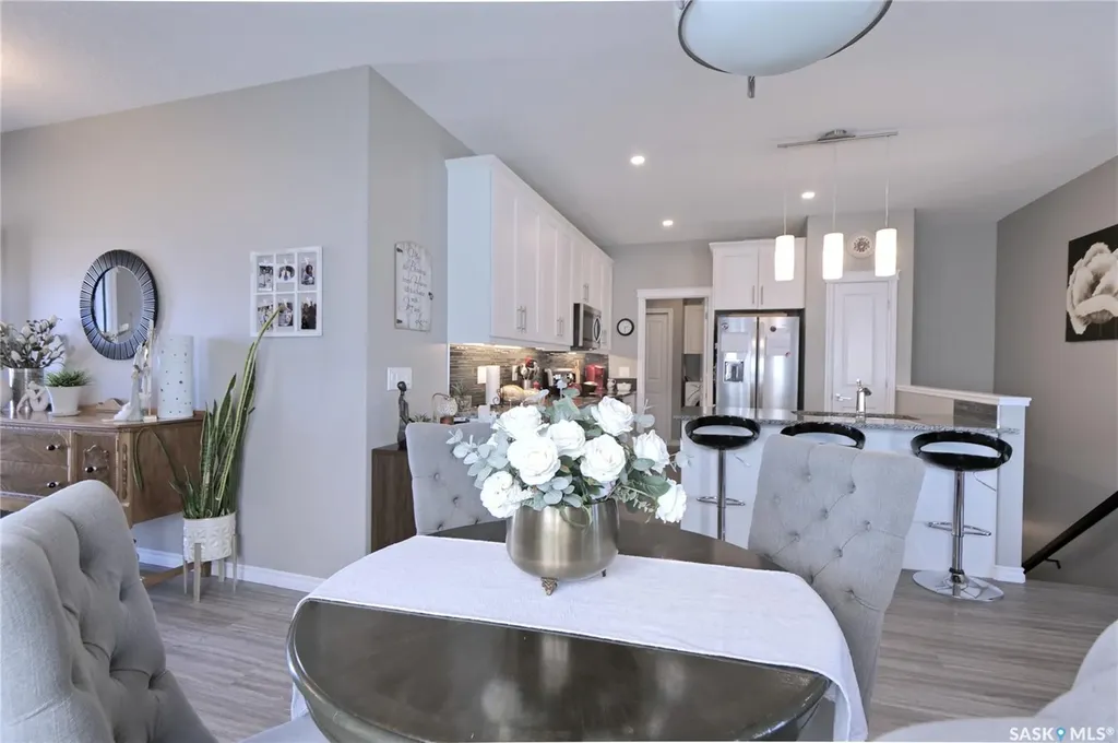 1015 Bradley Street Moose Jaw SK S6H 5Y4