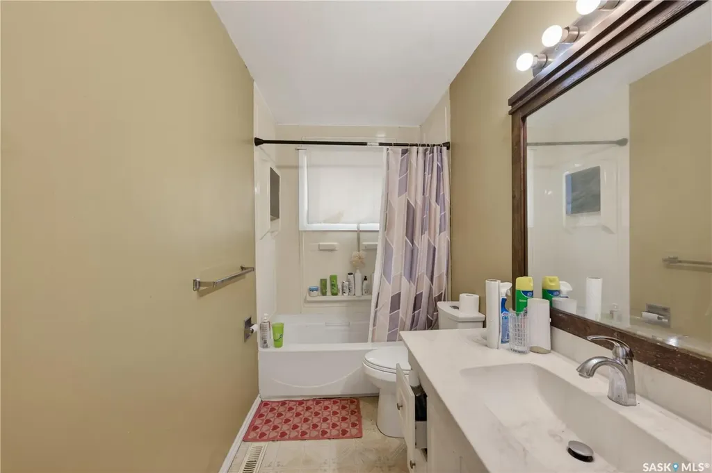 1329 Rupert Street Regina SK S4N 1V6