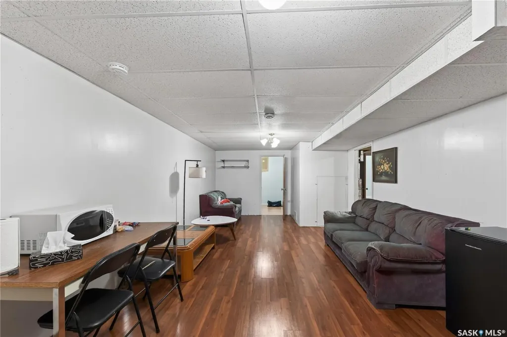 1329 Rupert Street Regina SK S4N 1V6