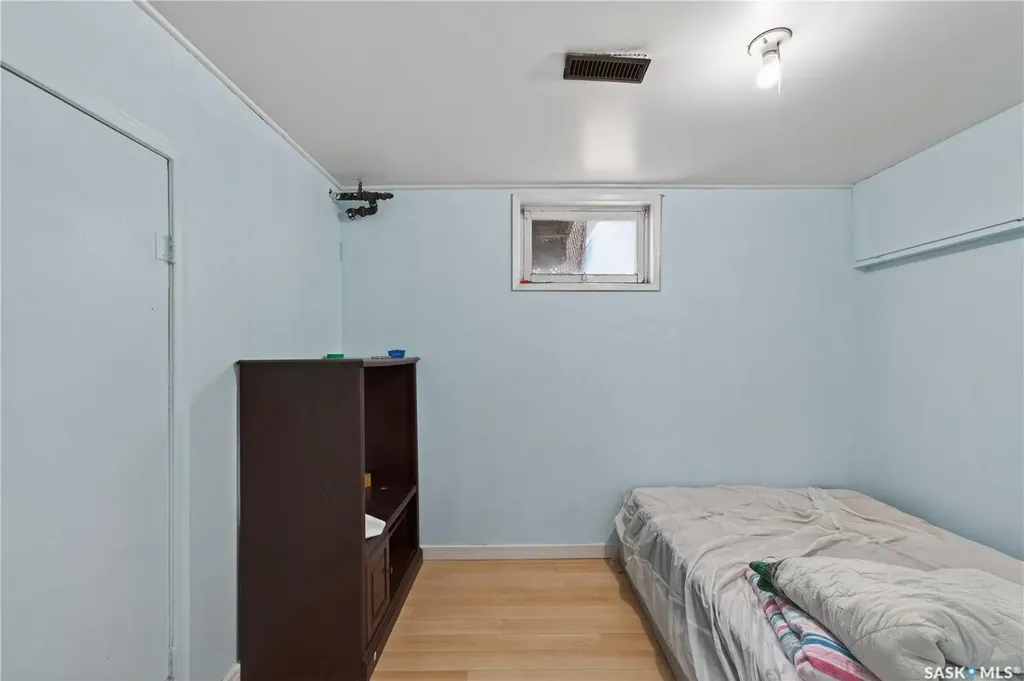 1329 Rupert Street Regina SK S4N 1V6