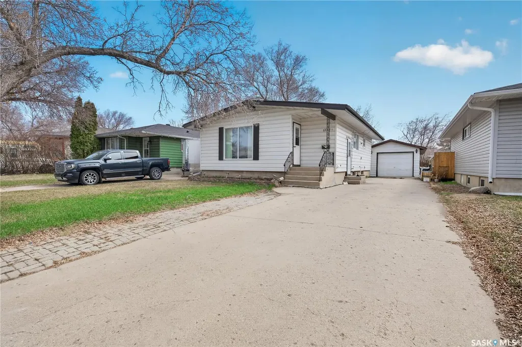 1329 Rupert Street Regina SK S4N 1V6
