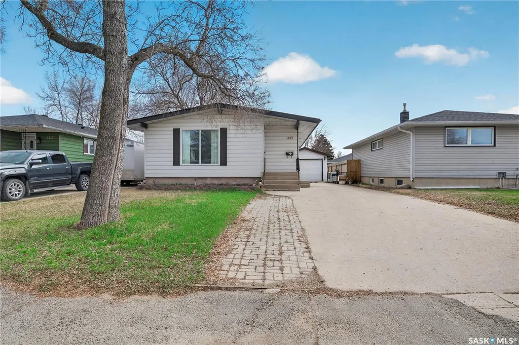 1329 Rupert Street Regina SK S4N 1V6