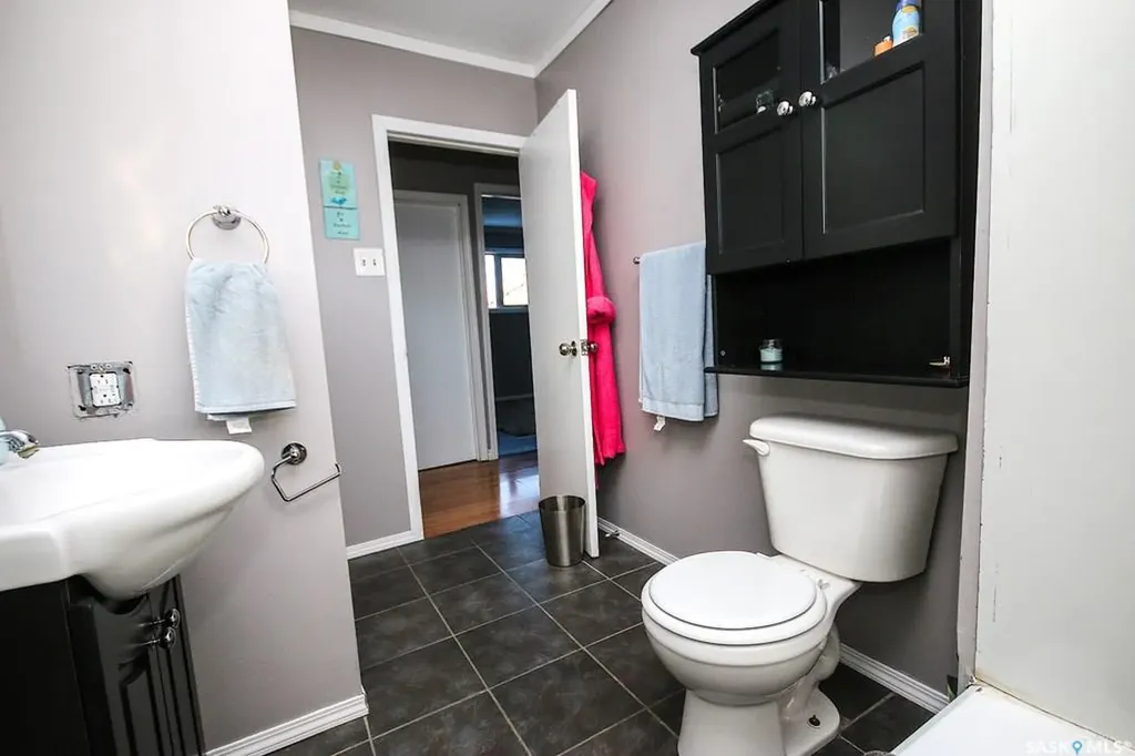 646 Albert Street Estevan SK S4A 1R6