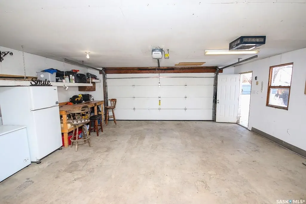 646 Albert Street Estevan SK S4A 1R6