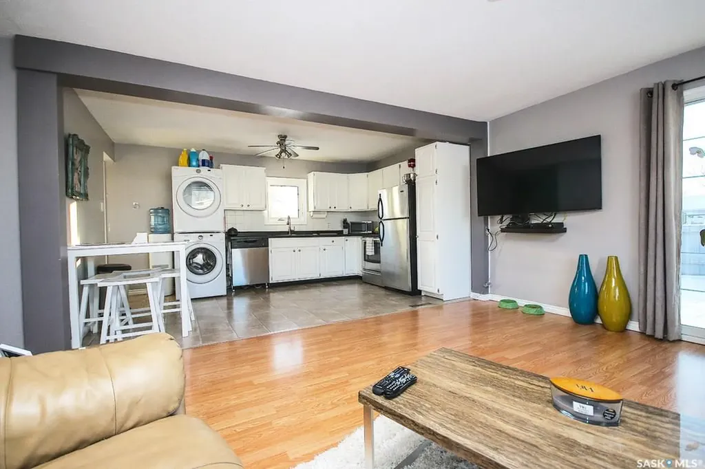 646 Albert Street Estevan SK S4A 1R6
