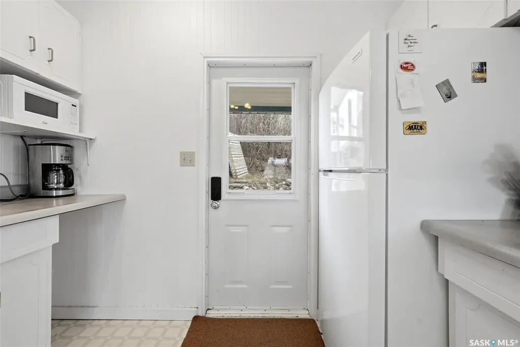 57 Sebolt Bay Lumsden Beach SK S4S 4C0