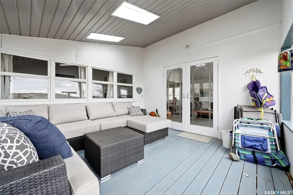 57 Sebolt Bay Lumsden Beach SK S4S 4C0