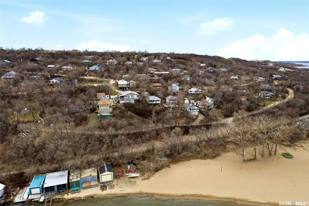 57 Sebolt Bay Lumsden Beach SK S4S 4C0