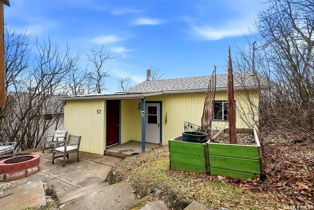 57 Sebolt Bay Lumsden Beach SK S4S 4C0