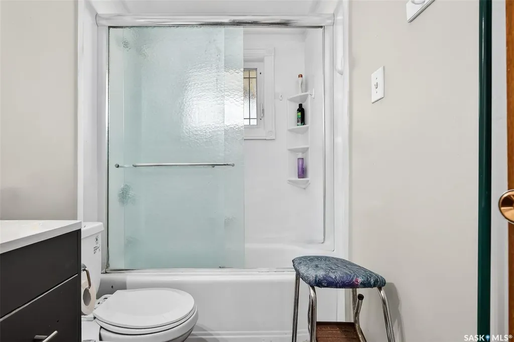 1303 Athabasca Street W Moose Jaw SK S6H 6C8