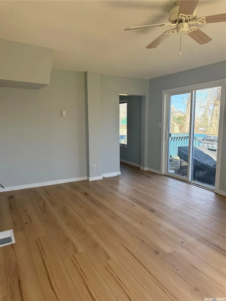 414 3rd Avenue Dodsland SK S0L 0V0
