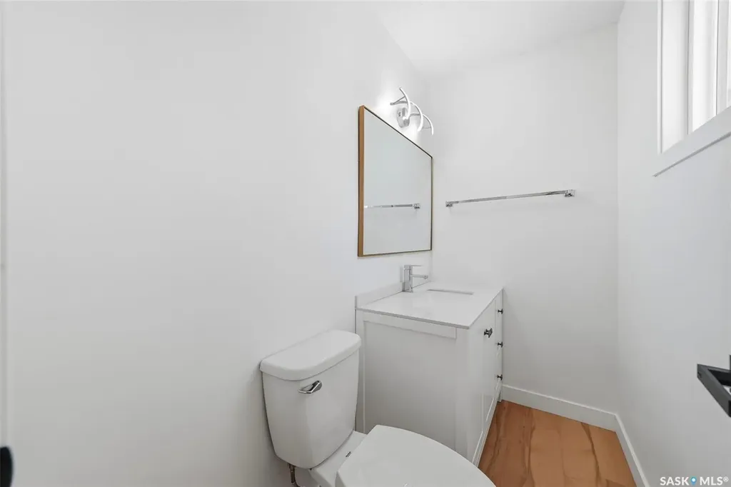 1310 East Centre Saskatoon SK S7J 3A9