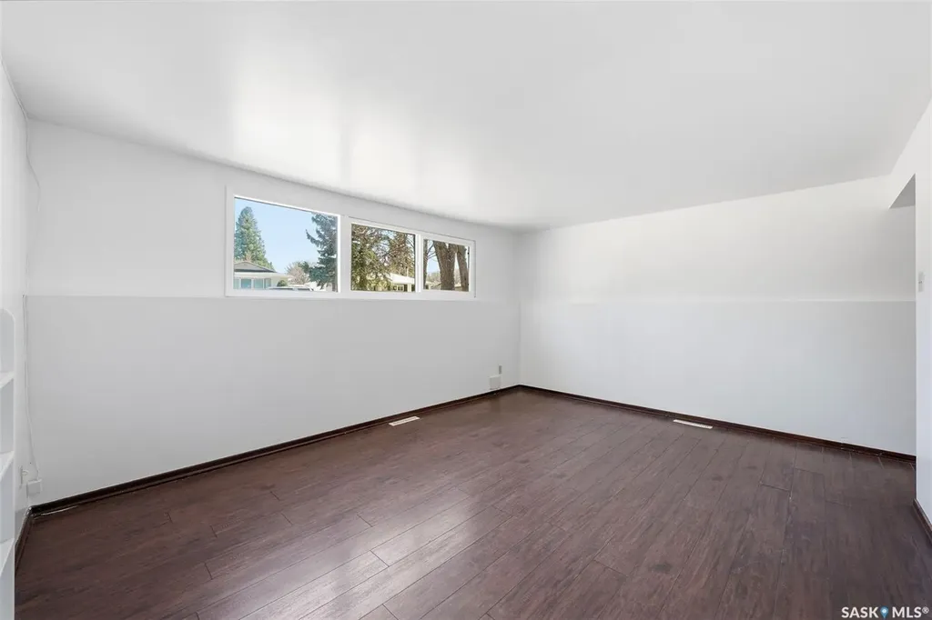 1310 East Centre Saskatoon SK S7J 3A9