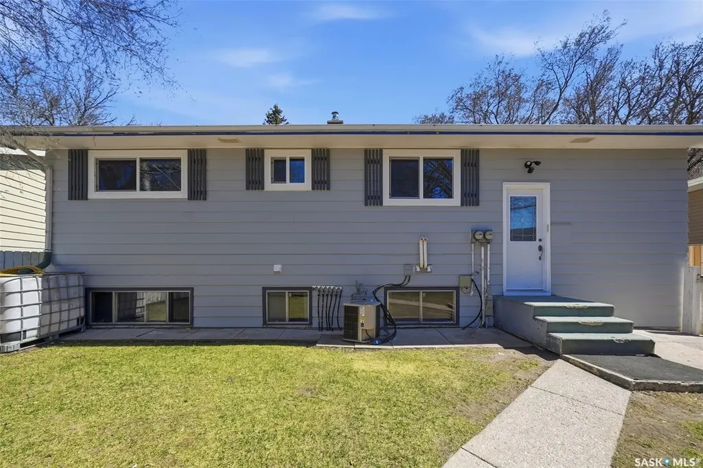 1310 East Centre Saskatoon SK S7J 3A9