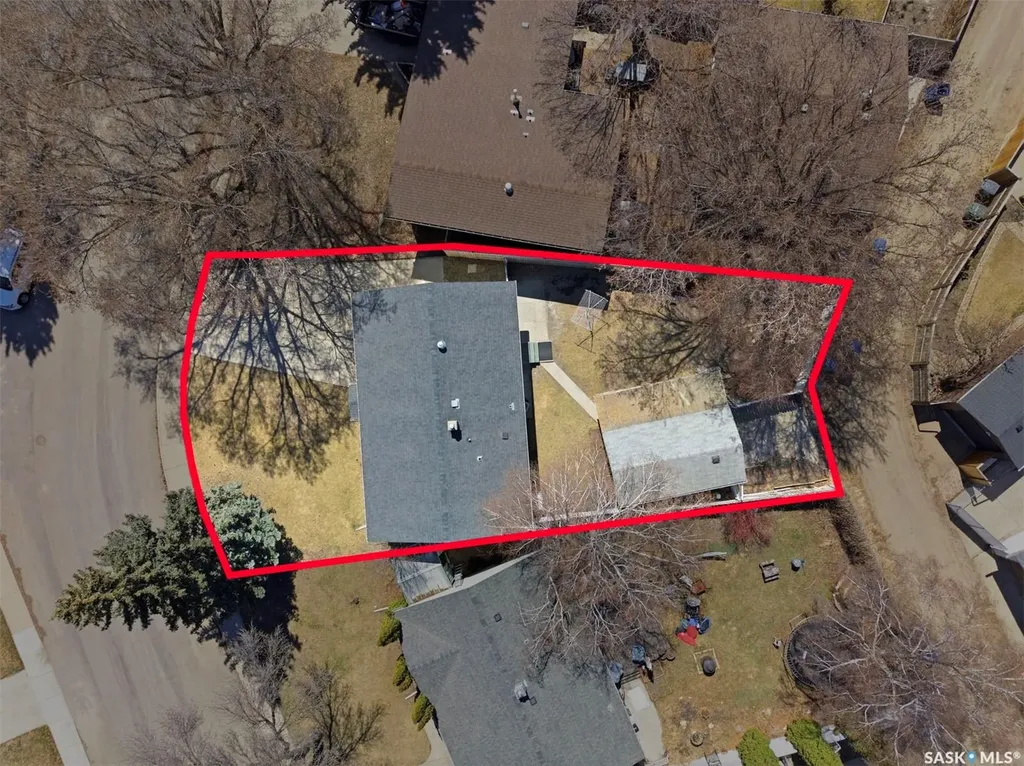 1310 East Centre Saskatoon SK S7J 3A9